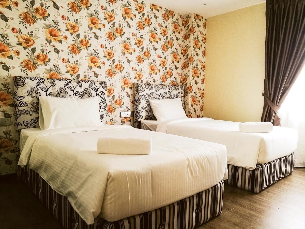 7 Heaven Boutique Hotel Pasir Gudang Exterior foto