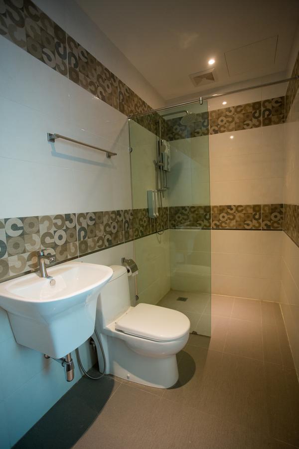 7 Heaven Boutique Hotel Pasir Gudang Exterior foto
