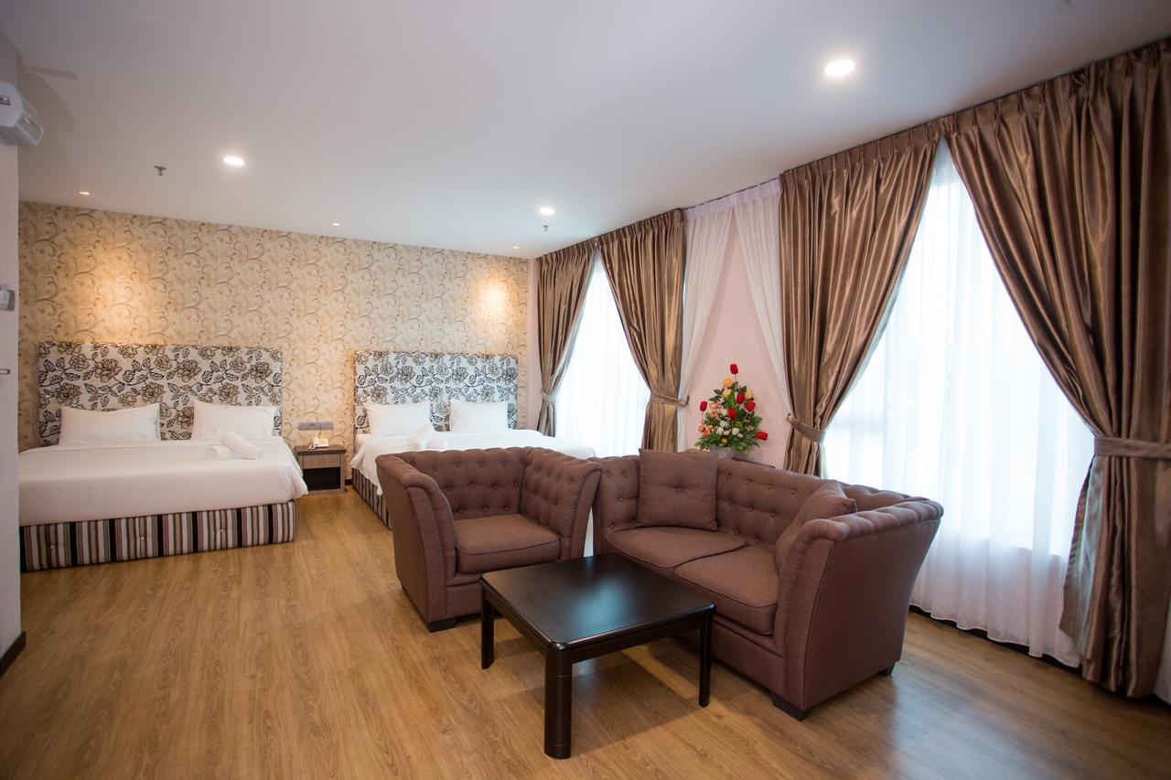 7 Heaven Boutique Hotel Pasir Gudang Exterior foto